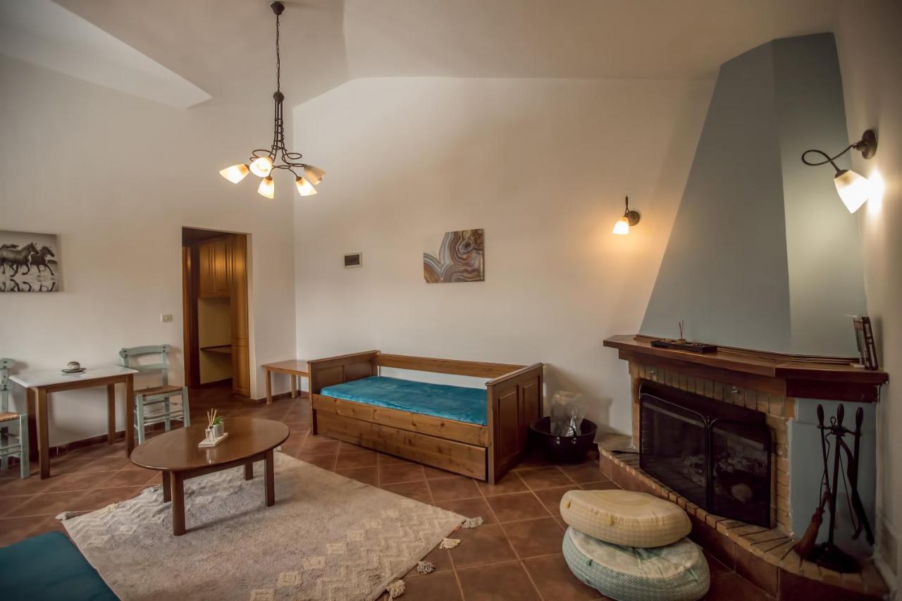 Ktima Alonaki Aparthotel ปลาสติราส ภายนอก รูปภาพ